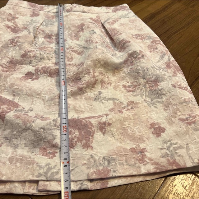 Crisp(クリスプ)のアプワイザーリッシェ 花柄タイトスカート サイズ2  レディースのスカート(ひざ丈スカート)の商品写真