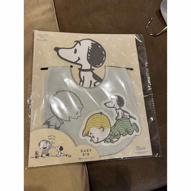 AfternoonTea(アフタヌーンティー)の【未使用/未開封】アフタヌーンティー　PEANUTS Baby キッズ/ベビー/マタニティのこども用ファッション小物(ベビースタイ/よだれかけ)の商品写真