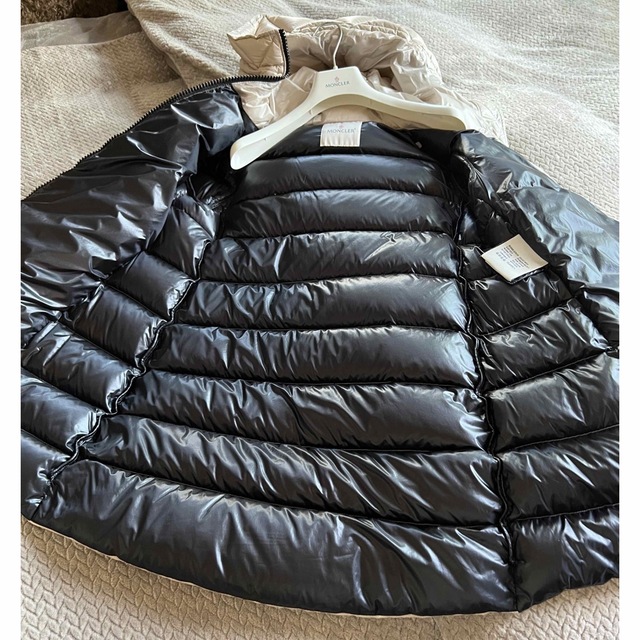 MONCLER(モンクレール)の未使用同様モンクレール正規品ダウン♡ レディースのジャケット/アウター(ダウンジャケット)の商品写真