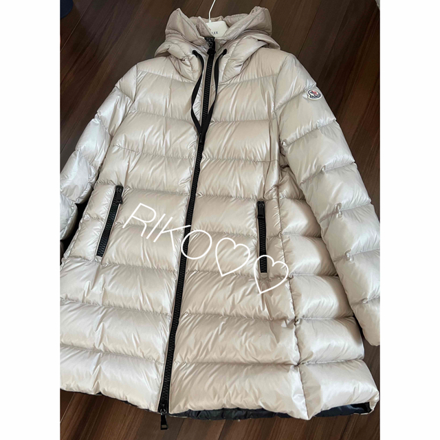 MONCLER(モンクレール)の未使用同様モンクレール正規品ダウン♡ レディースのジャケット/アウター(ダウンジャケット)の商品写真