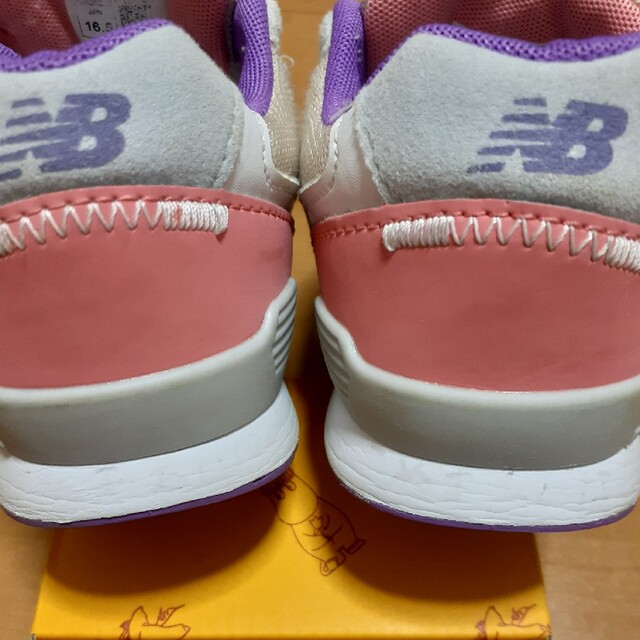 New Balance(ニューバランス)のニューバランス キッズ スニーカー 16.5cm キッズ/ベビー/マタニティのキッズ靴/シューズ(15cm~)(スニーカー)の商品写真