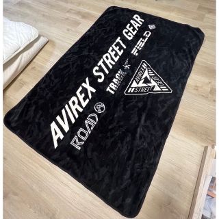 アヴィレックス(AVIREX)の新品　限定品　AVIREX ブランケット　収納袋付き　春夏秋冬(毛布)