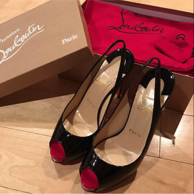 値引きする Christian Louboutin 定番型パンプス Louboutin】美品