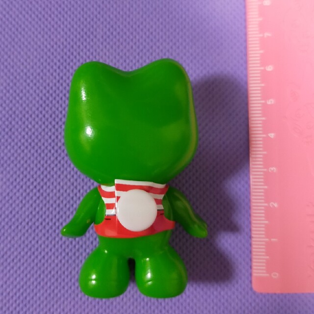 ケロちゃん　フィギュア エンタメ/ホビーのおもちゃ/ぬいぐるみ(キャラクターグッズ)の商品写真