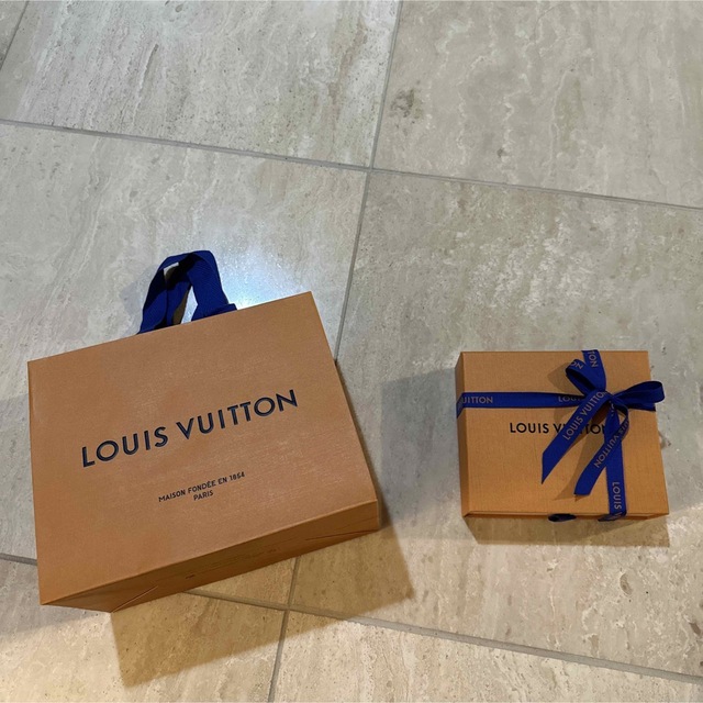 LOUIS VUITTON - ルイヴィトン/紙袋と箱セット②の通販 by Esmeralda