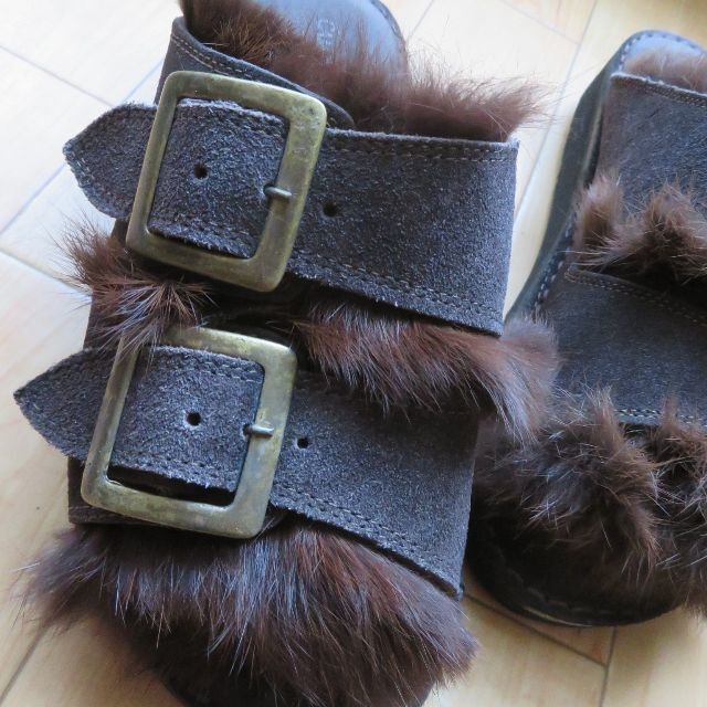 L'Appartement DEUXIEME CLASSE(アパルトモンドゥーズィエムクラス)のアパルトモン  CAMINANDO FUR SANDAL 37 レディースの靴/シューズ(サンダル)の商品写真