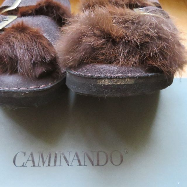 L'Appartement DEUXIEME CLASSE(アパルトモンドゥーズィエムクラス)のアパルトモン  CAMINANDO FUR SANDAL 37 レディースの靴/シューズ(サンダル)の商品写真