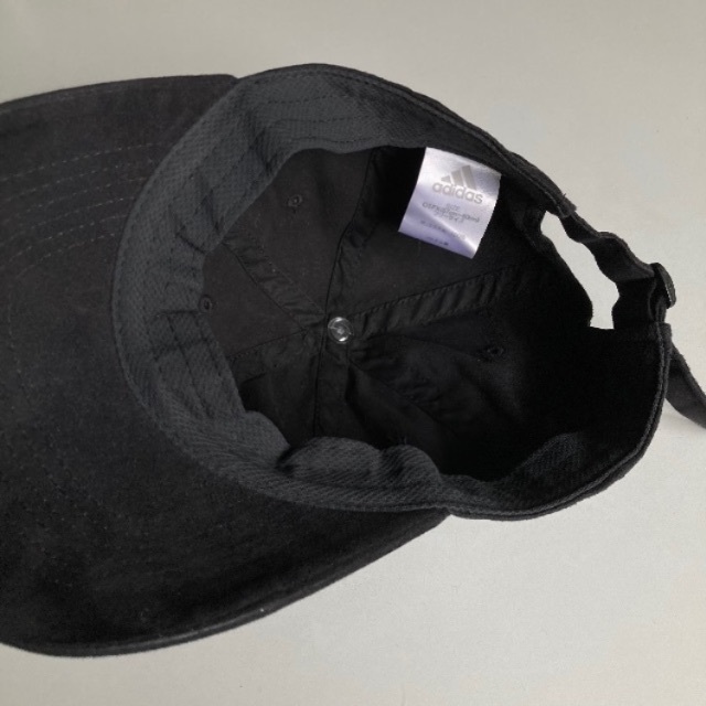adidas(アディダス)のadidas cap /matt black 異素材 メンズの帽子(キャップ)の商品写真