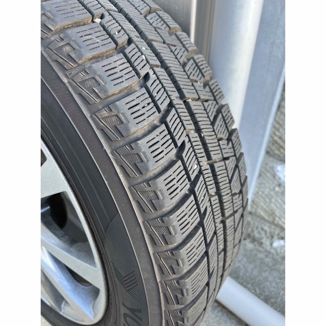 スタッドレス　売り切り　205/60R16 5穴 自動車/バイクの自動車(タイヤ・ホイールセット)の商品写真