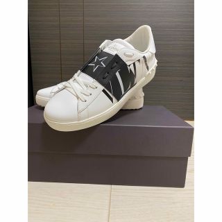 ヴァレンティノ(VALENTINO)のバレンティノ　VLTN(スニーカー)