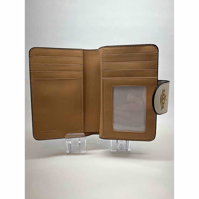 COACH(コーチ)の COACH 二つ折り財布C6011 カーキ×チョークマルチ シグネチャー レディースのファッション小物(財布)の商品写真