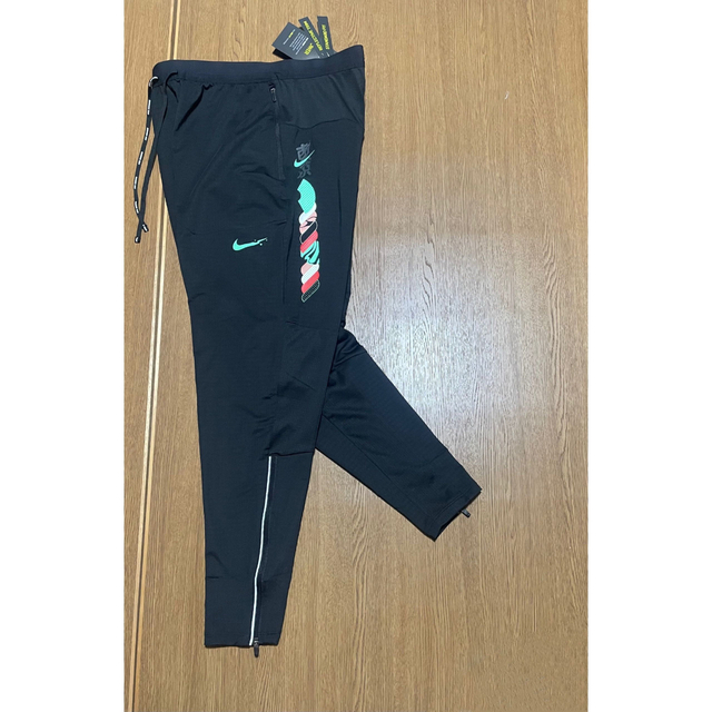 NIKE(ナイキ)のナイキ　NIKE フェノムエリートパンツ　ランニング　新品未使用 メンズのパンツ(その他)の商品写真