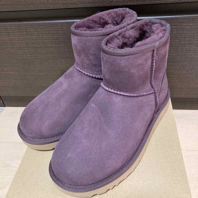 UGG AUSTRALIA(アグオーストラリア)のUGG ムートンブーツ レディースの靴/シューズ(ブーツ)の商品写真