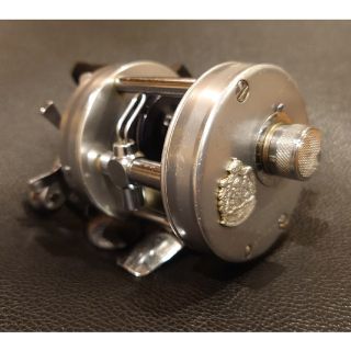 アブガルシア(AbuGarcia)のABU ambassdeur 2500c(リール)