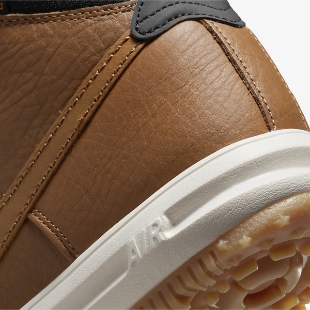 NIKE(ナイキ)のルナ フォース1 ダックブーツ 撥水加工 ブラウン 茶色【新品 24cm】 レディースの靴/シューズ(ブーツ)の商品写真