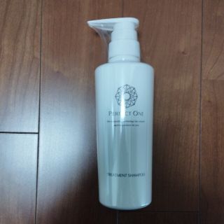 パーフェクトワン(PERFECT ONE)のPerfect One トリートメントシャンプー 400mL(シャンプー)