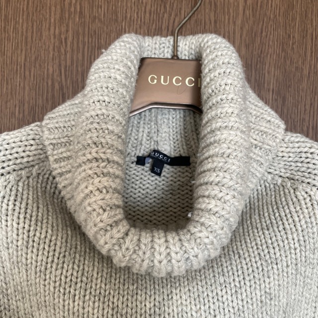 Gucci(グッチ)のGUCCI  ニット　ポンチョ レディースのジャケット/アウター(ポンチョ)の商品写真