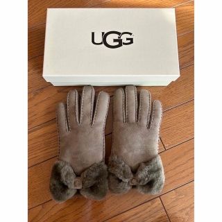 アグ(UGG)の【再値下げ】UGG 手袋　リボン　ムートン(手袋)