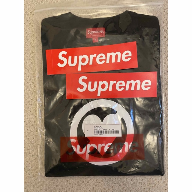 Supreme(シュプリーム)の新品Supreme No Love TシャツBlack Mステッカー２枚付 メンズのトップス(Tシャツ/カットソー(半袖/袖なし))の商品写真