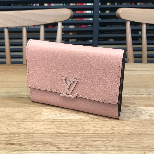 LOUIS VUITTON - 超美品 ルイヴィトン 現行 ポルトフォイユ カプシーヌ コンパクト マグノリア