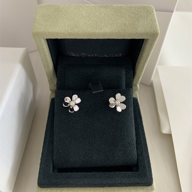 Van Cleef & Arpels - ヴァンクリーフアンドアーペル  フリヴォル　ピアス　ミニ　モデル