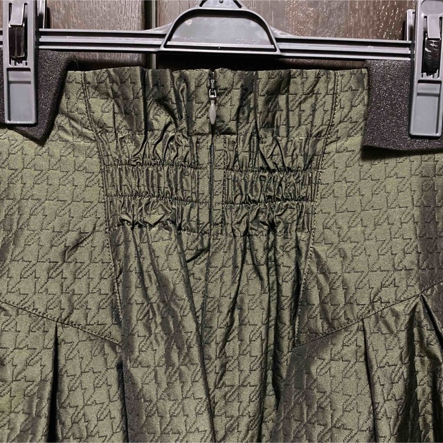 FRAY I.D(フレイアイディー)のフレイアイディー キルティングジャガードフレアスカート カーキ 00 レディースのスカート(ロングスカート)の商品写真