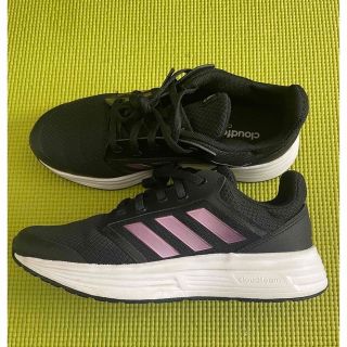 アディダス(adidas)のadidas シューズ　レディース(スニーカー)