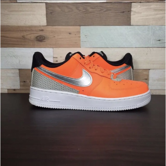 NIKE AIR FORCE 1 '07 LV8 25cm