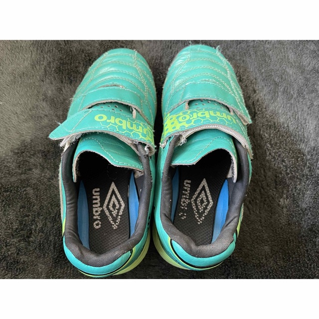 UMBRO(アンブロ)のumbro★18cm★アクセレイター スポーツ/アウトドアのサッカー/フットサル(シューズ)の商品写真