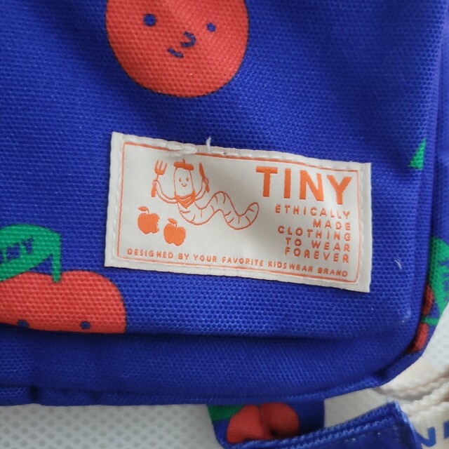 こどもビームス(コドモビームス)の2022AW/tinycottons APPLES BACKPACK キッズ/ベビー/マタニティのこども用バッグ(リュックサック)の商品写真