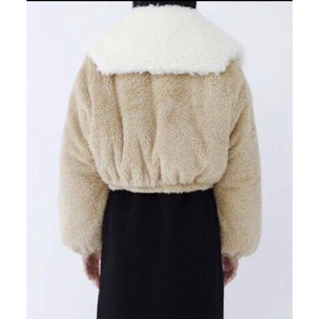 MIDWEST(ミッドウエスト)のlautashi ラウタシー　新品　エコファージャケット　ブルゾン　ベージュ レディースのジャケット/アウター(毛皮/ファーコート)の商品写真
