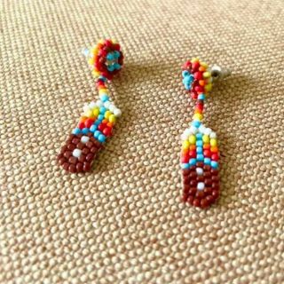 ビーズ　ピアス(ピアス)