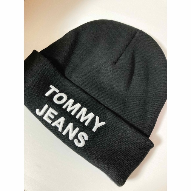 TOMMY JEANS(トミージーンズ)のtommy jeansニット帽 レディースの帽子(ニット帽/ビーニー)の商品写真