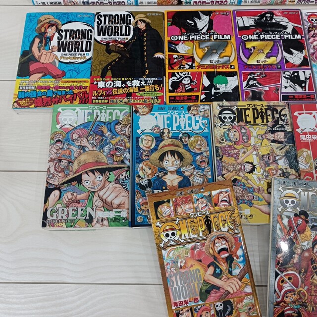 集英社(シュウエイシャ)の送料無料ワンピース全巻セット1-104巻送料込みONEPIECE新品段ボール納品 エンタメ/ホビーの漫画(全巻セット)の商品写真