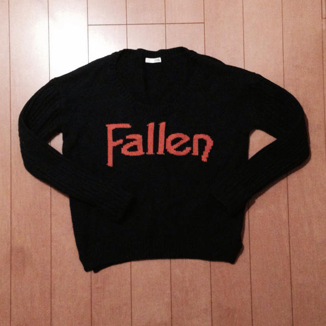 GYDA(ジェイダ)のFallenリブニットTOPS ネイビー レディースのトップス(ニット/セーター)の商品写真