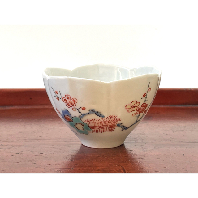 骨董 アンティーク 柿右衛門 色絵 梅文 輪花縁 小碗 盃 酒盃 小鉢 輪花
