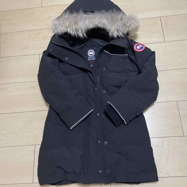 CANADA GOOSE(カナダグース)のキッズカナダグース キッズ/ベビー/マタニティのキッズ服女の子用(90cm~)(コート)の商品写真