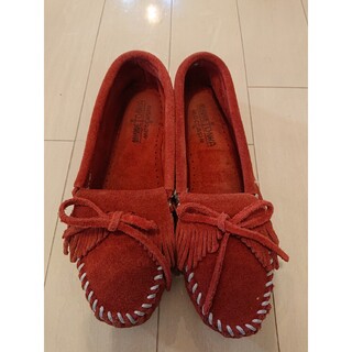 ミネトンカ(Minnetonka)のミネトンカ モカシン フラットシューズ KILTY SUEDE MOC red(スリッポン/モカシン)