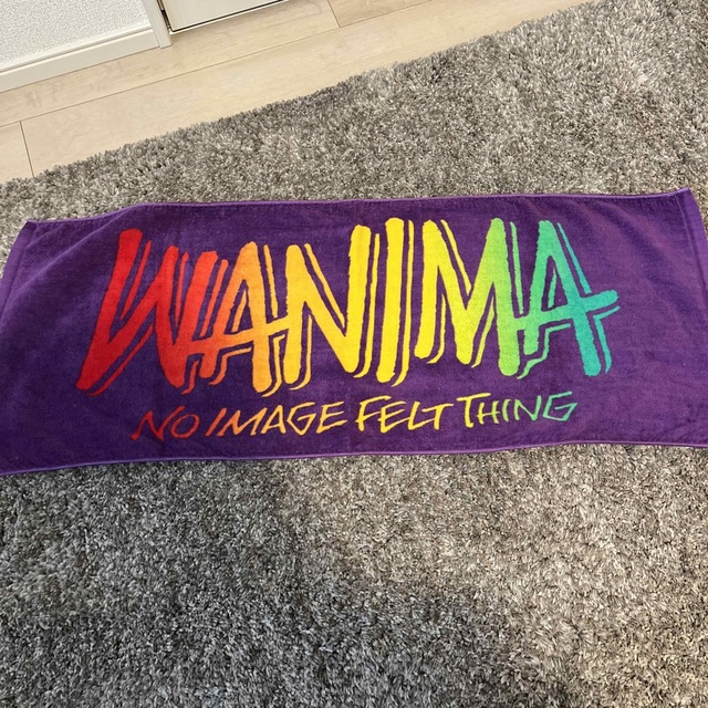 WANIMA(ワニマ)のWANIMA フェイスタオル　パープル エンタメ/ホビーのタレントグッズ(ミュージシャン)の商品写真