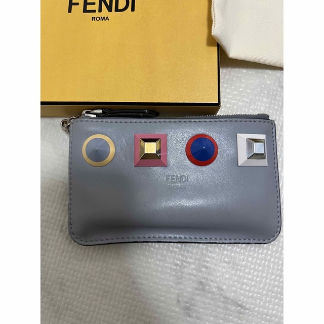 フェンディ FENDI コインケース キーケース マルチスタッズ レザー