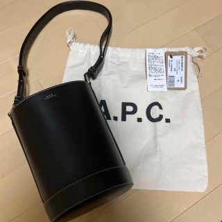 アーペーセー(A.P.C)のAPC A.P.C エーペーセー　バケットバック　ショルダーバッグ　黒　革(ショルダーバッグ)