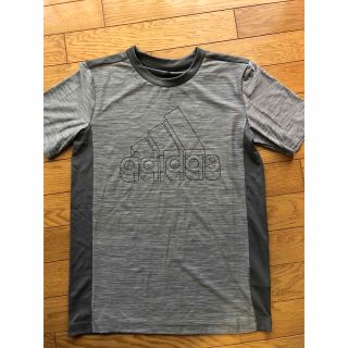 アディダス(adidas)のadidas Tシャツ　ポリエステル　サイズ160cm(Tシャツ/カットソー)