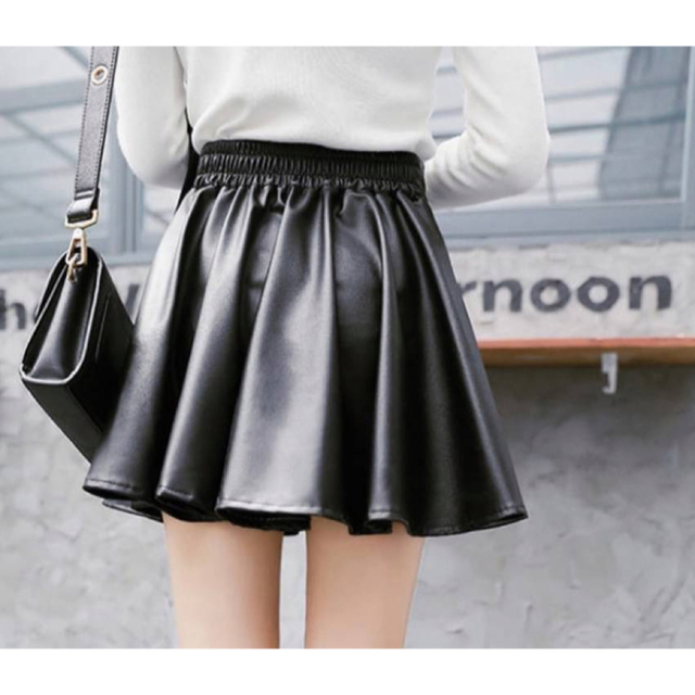 レザースカート ブラック ミニスカート カジュアル フェイクレザー Lサイズ レディースのスカート(ミニスカート)の商品写真