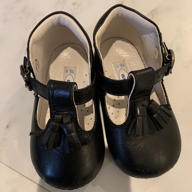familiar(ファミリア)のfamiliar  ベビー革シューズ　　靴　13.5㎝ キッズ/ベビー/マタニティのベビー靴/シューズ(~14cm)(フォーマルシューズ)の商品写真