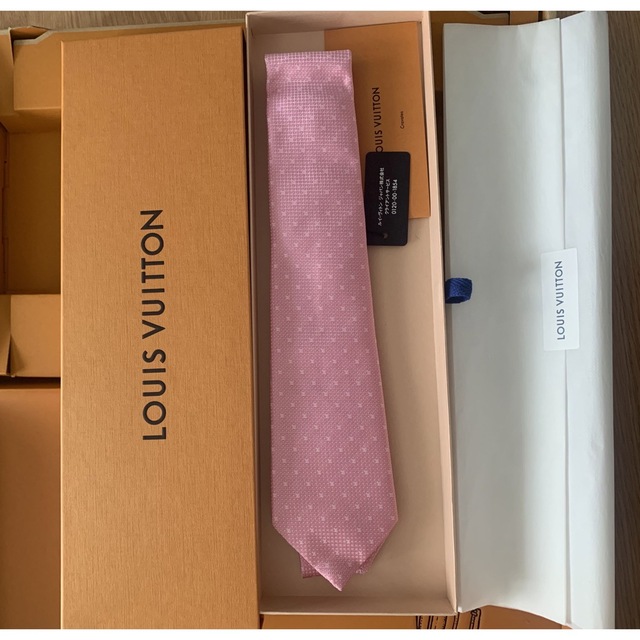 LOUIS VUITTON(ルイヴィトン)のルイ・ヴィトン 新品未使用 ネクタイ メンズのファッション小物(ネクタイ)の商品写真