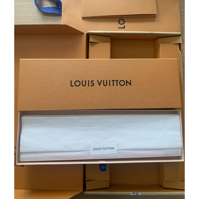 LOUIS VUITTON(ルイヴィトン)のルイ・ヴィトン 新品未使用 ネクタイ メンズのファッション小物(ネクタイ)の商品写真