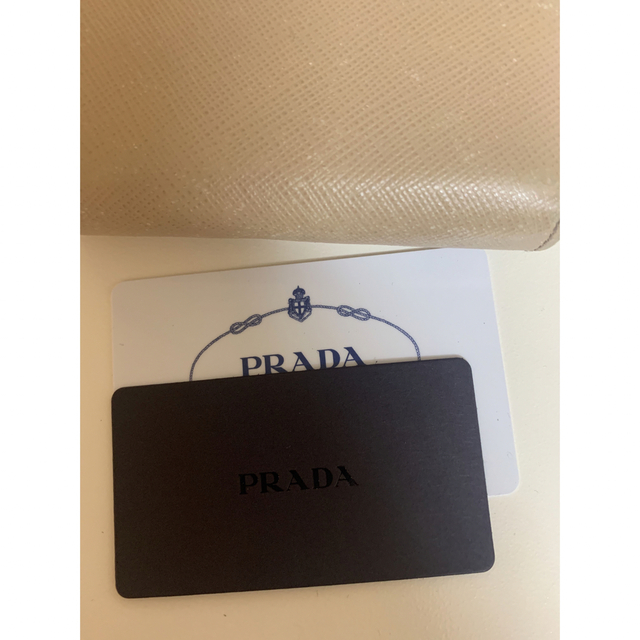 PRADA(プラダ)のPRADA サフィアーノ二つ折り財布 レディースのファッション小物(財布)の商品写真