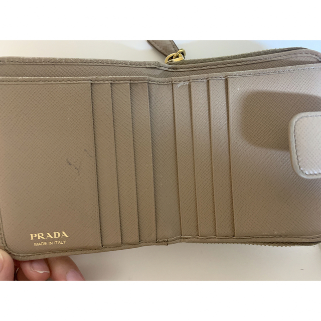 PRADA(プラダ)のPRADA サフィアーノ二つ折り財布 レディースのファッション小物(財布)の商品写真