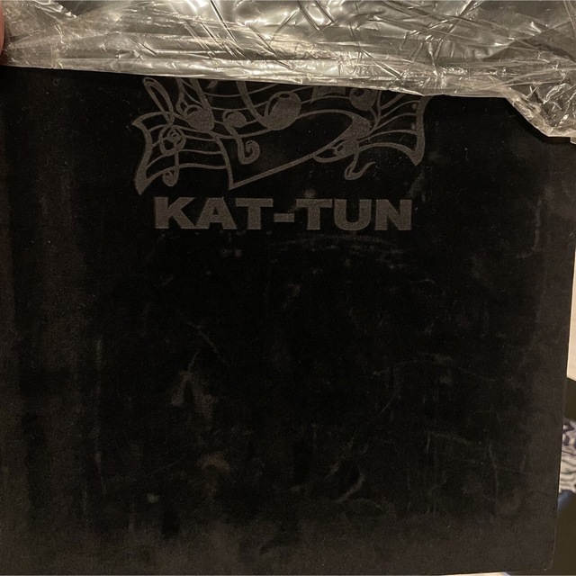 KAT-TUN(カトゥーン)のKAT-TUN☆うちわ&パンフレットまとめ売り エンタメ/ホビーのタレントグッズ(アイドルグッズ)の商品写真