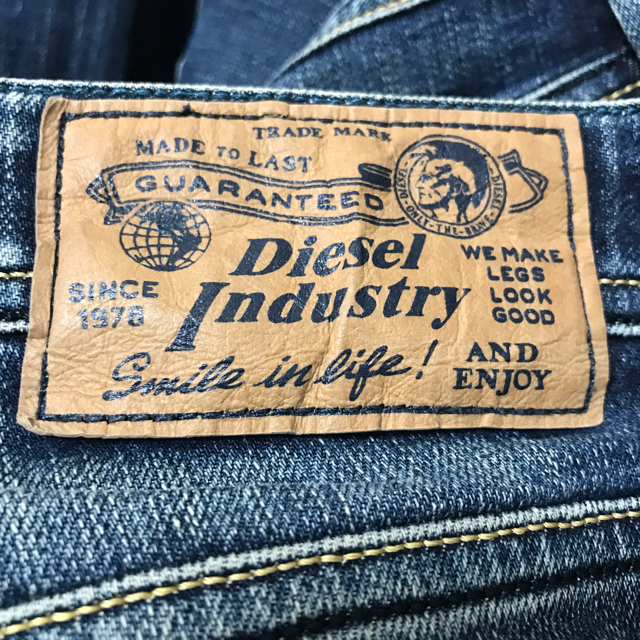 DIESEL - DIESEL LARKEE サイズ W29 L34 ディーゼル デニムの通販 by